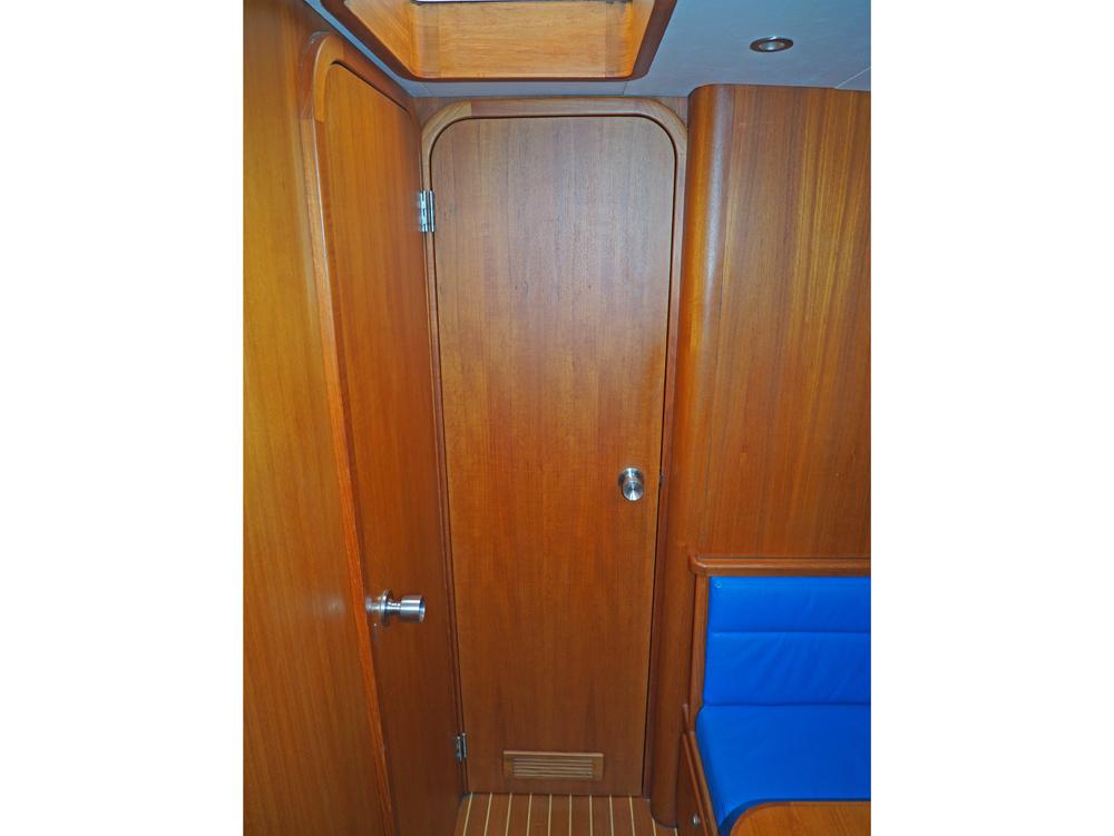 Fore ship, Accommodation